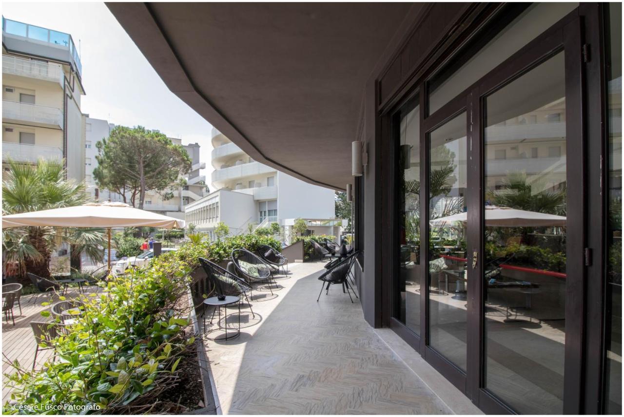 Hotel Caraibi Milano Marittima Exterior photo